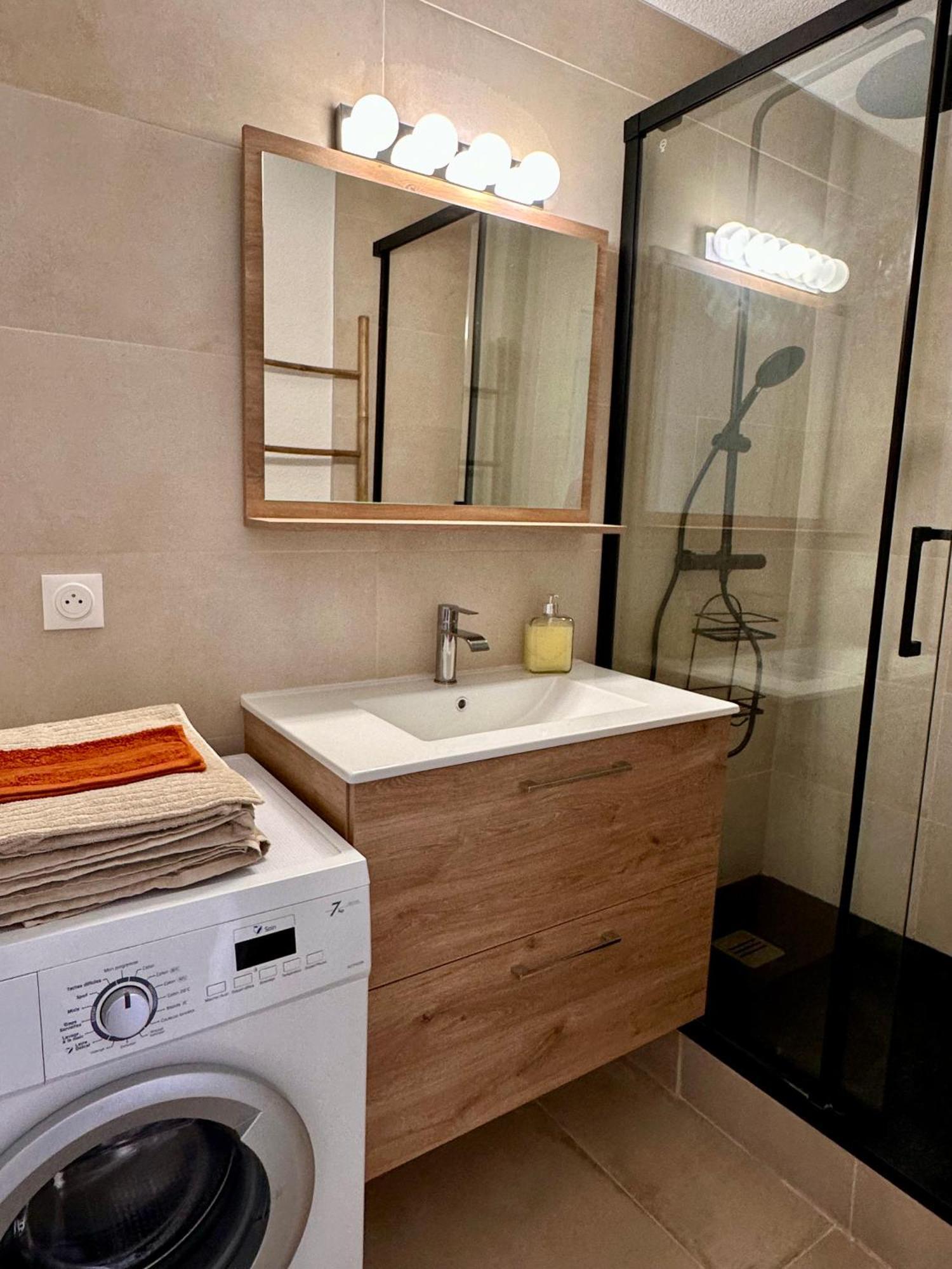 Evasion Setoise - Appartement Avec Balcon Vue Marina, Climatise, Parking - Situe A 200M De La Plage Sète Exteriör bild